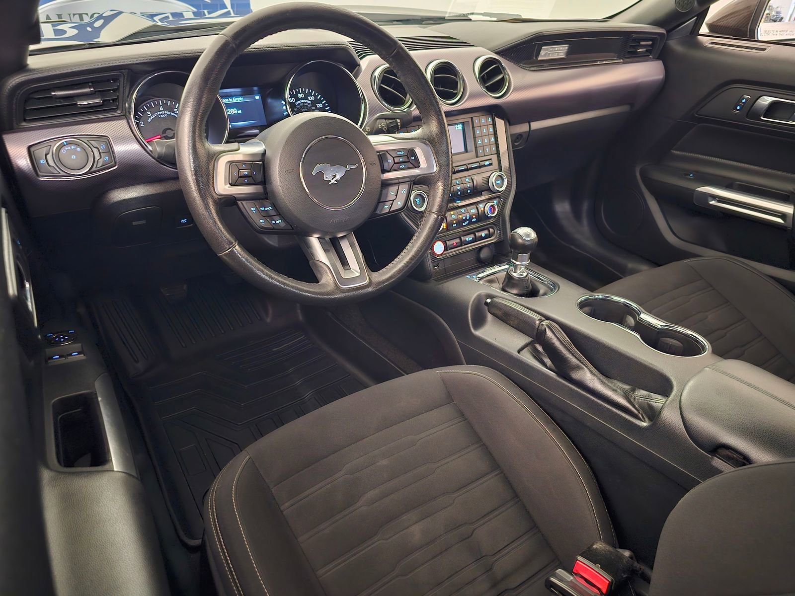 Used 2015 Ford Mustang GT RWD image 6