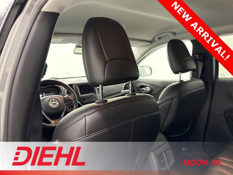 Used 2019 Jeep Cherokee Latitude Plus w/ Cold Weather Group image 14