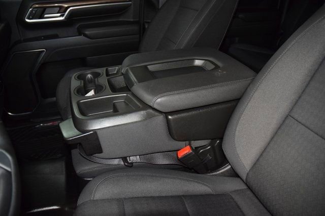 Used 2024 Chevrolet Silverado 3500 LT image 31