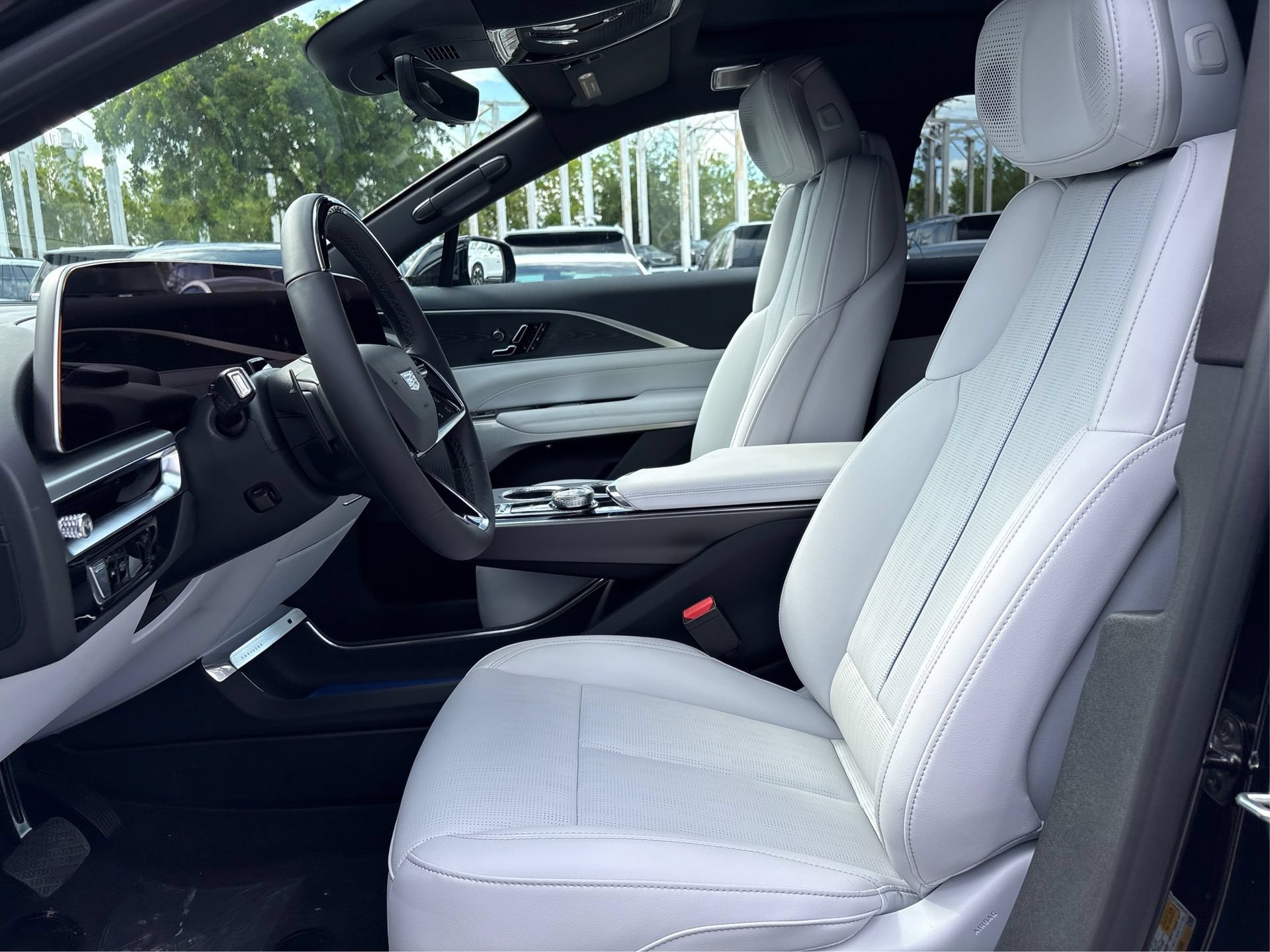 New 2026 Cadillac Lyriq Premium Luxury RWD image 9
