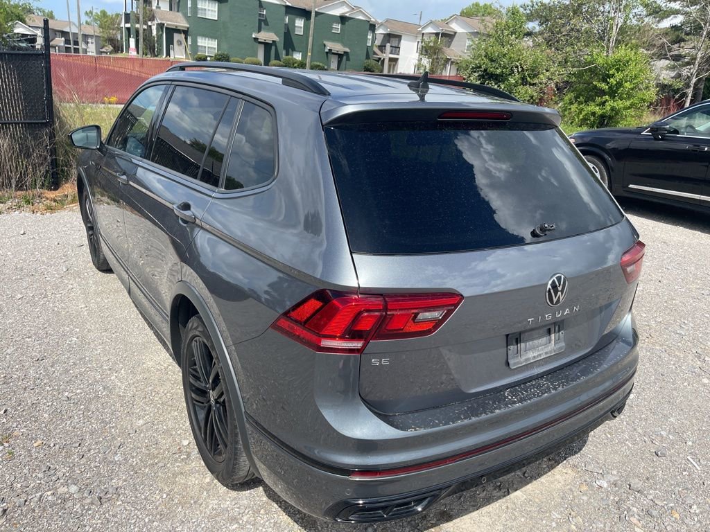 Used 2022 Volkswagen Tiguan SE R-Line FWD image 4