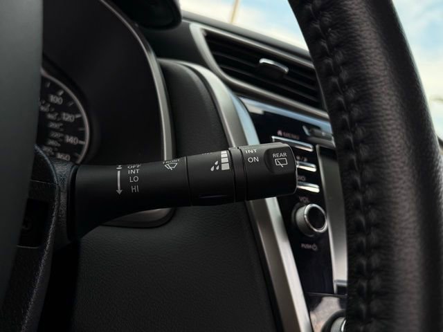 Used 2024 Nissan Murano SL image 11