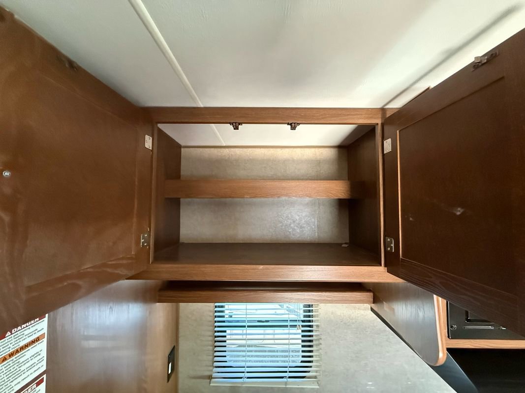 Used 2016 Ford E-350 and Econoline 350 Super Duty w/ Motorhome Prep Package RWD image 19