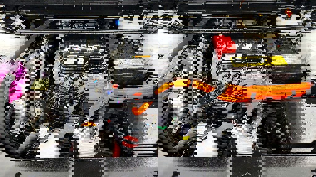 Used 2024 Lexus RZ 450e Premium w/ Technology Package image 25