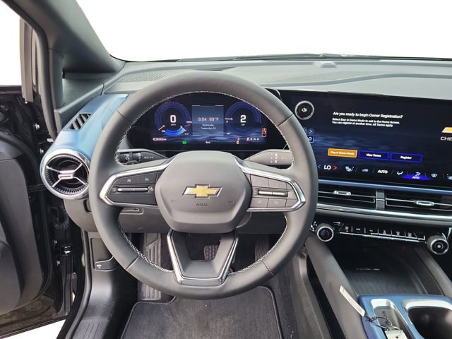 New 2026 Chevrolet Equinox EV LT image 18