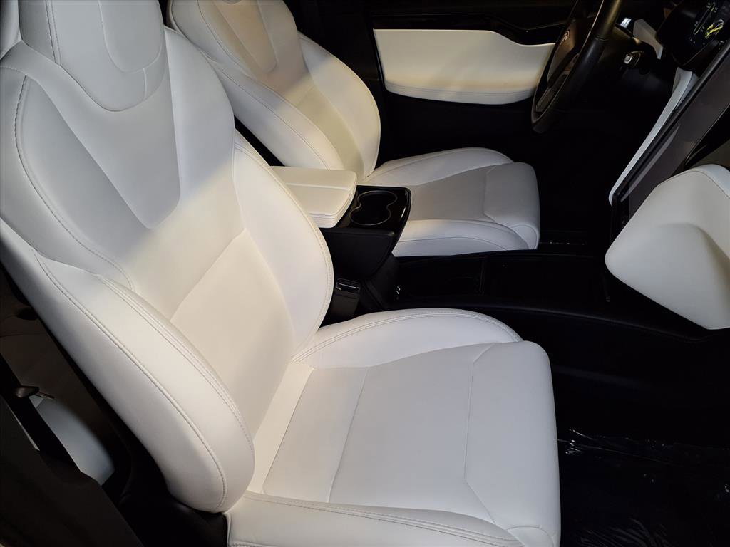 Used 2019 Tesla Model X 75D image 21