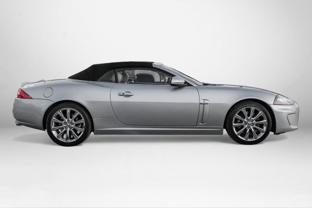 Used 2010 Jaguar XK Convertible image 6