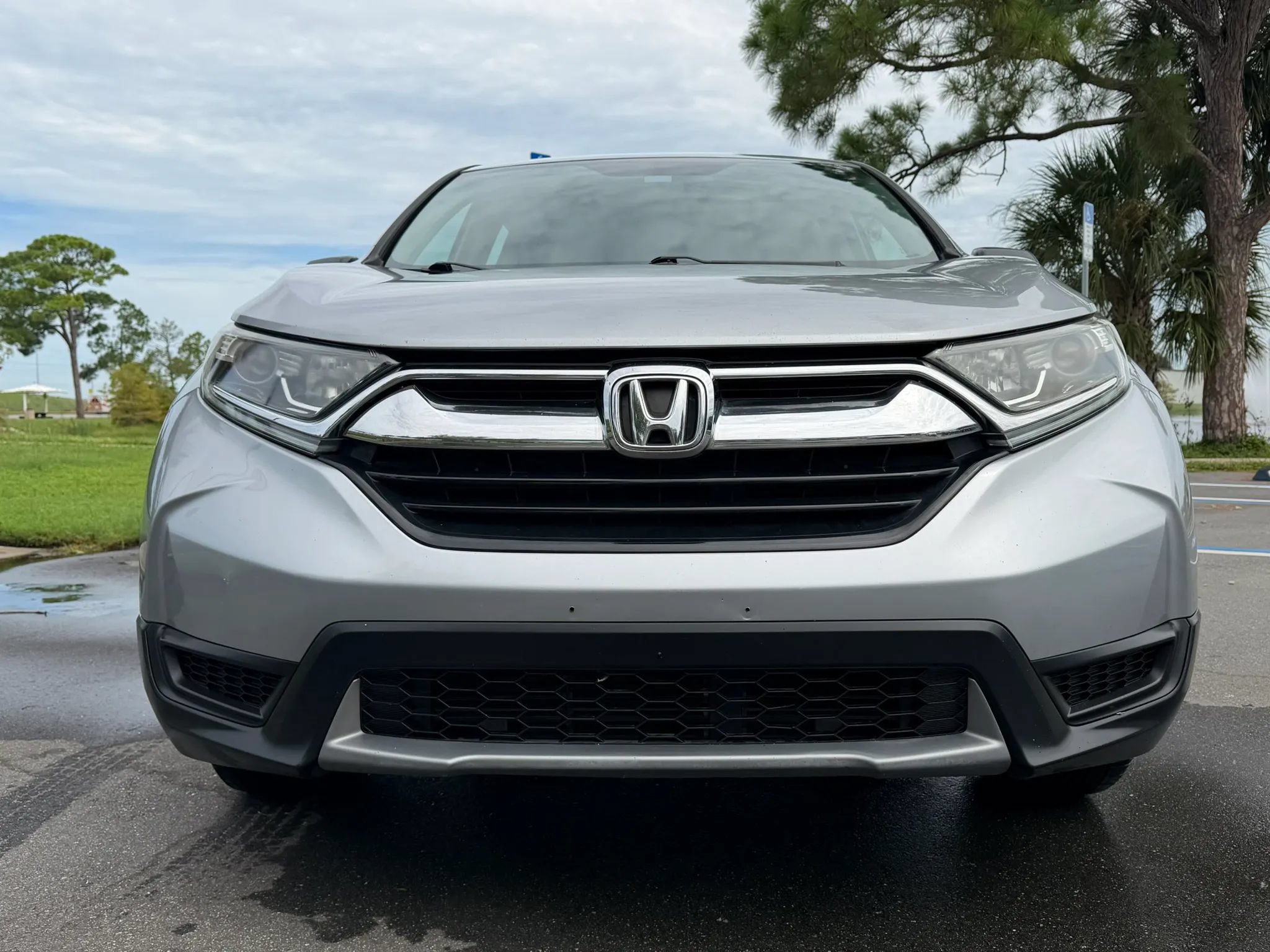 Used 2018 Honda CR-V LX image 2