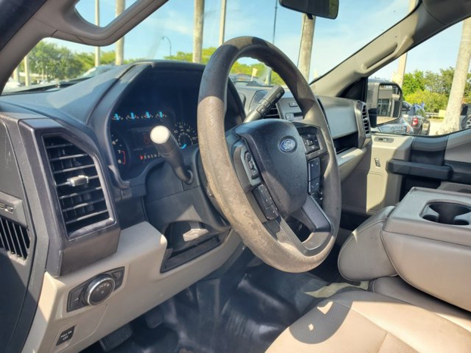 Certified 2019 Ford F150 XL w/ Equipment Group 101A Mid AWD/4WD image 8