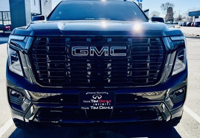 Used 2025 GMC Yukon Denali image 4