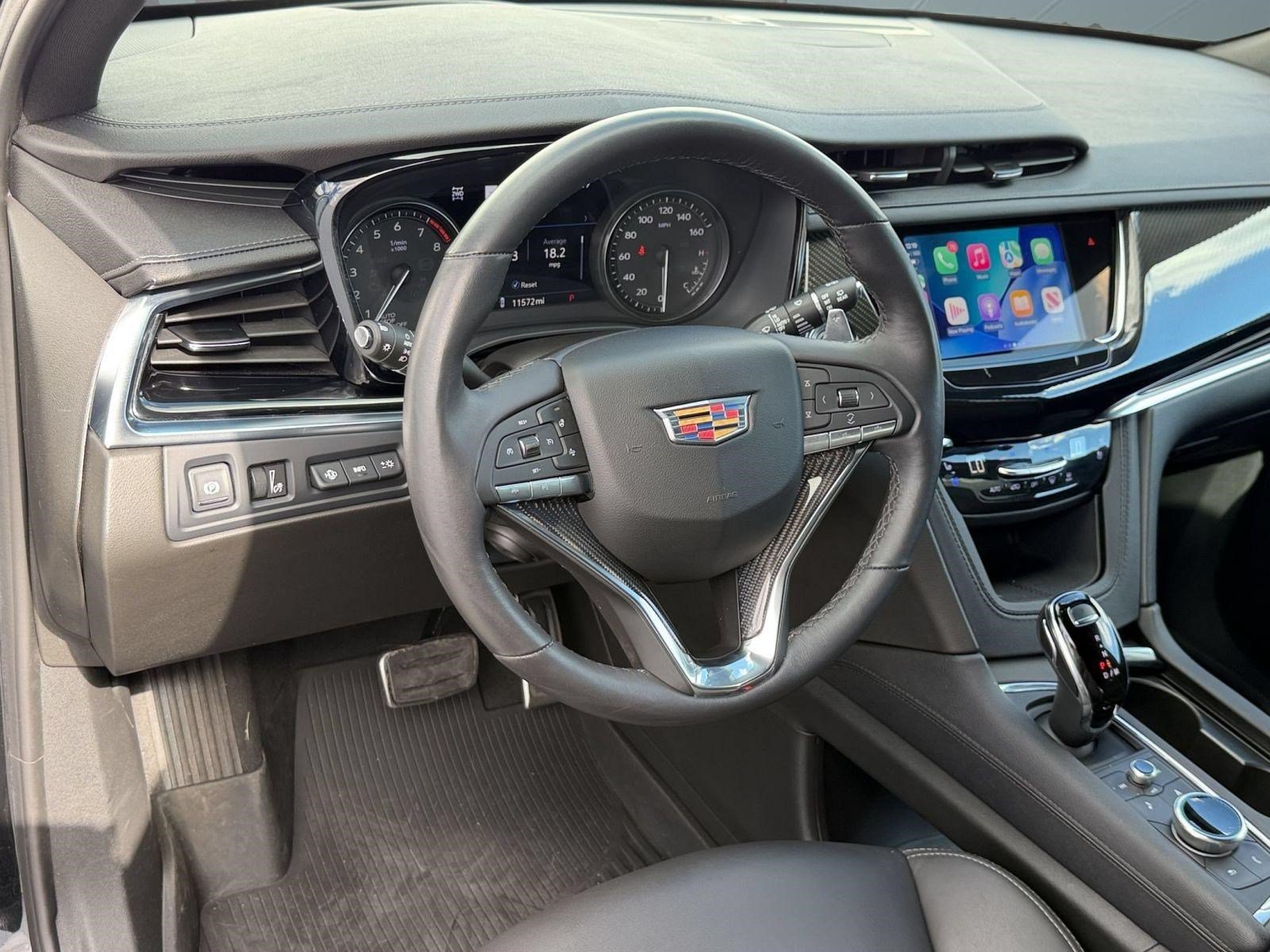 Used 2024 Cadillac XT6 Sport w/ LPO, Onyx Lite Package AWD/4WD image 28