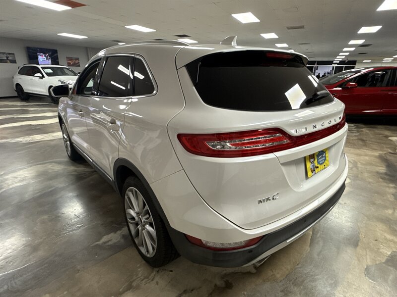 Used 2018 Lincoln MKC Reserve FWD image 5