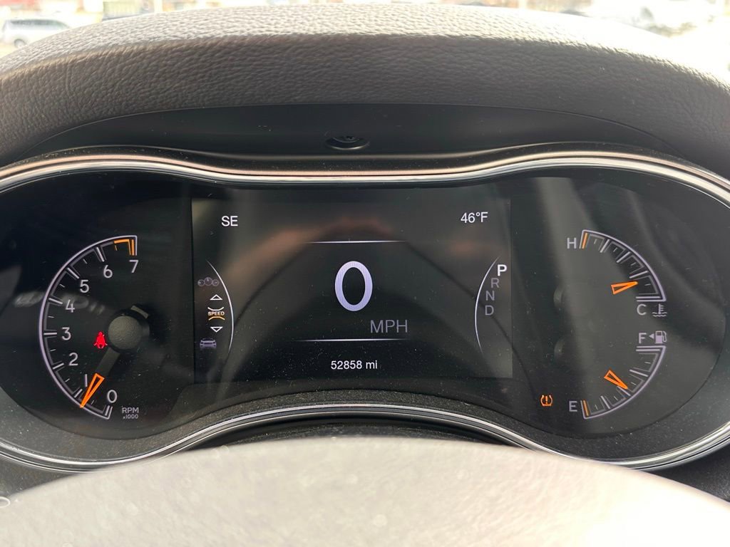 Used 2019 Jeep Grand Cherokee Laredo image 26