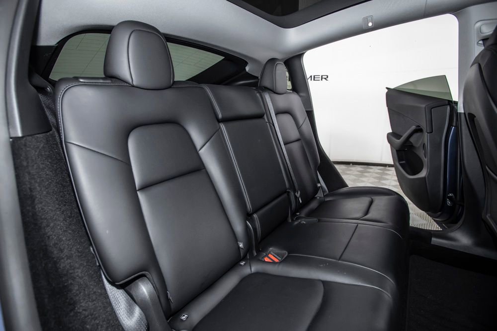 Used 2025 Tesla Model Y Performance image 51