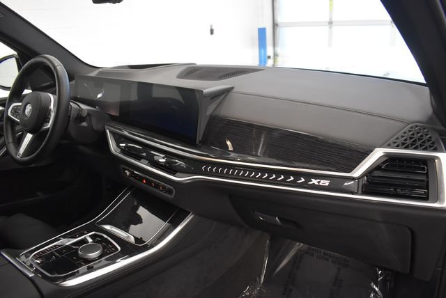 Used 2026 BMW X5 xDrive40i AWD/4WD image 18