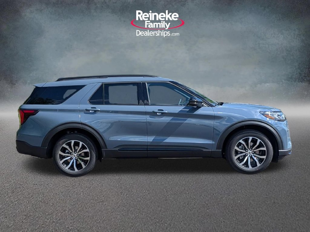New 2026 Ford Explorer ST-Line AWD/4WD image 4