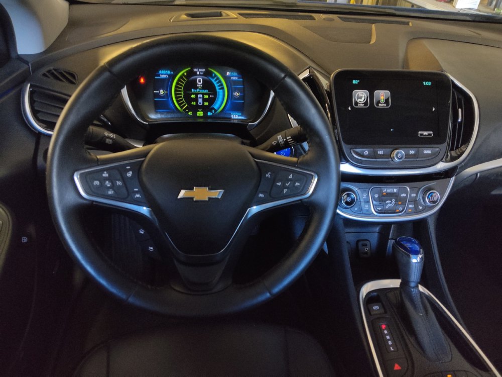 Used 2017 Chevrolet Volt Premier w/ Driver Confidence II Package FWD image 22