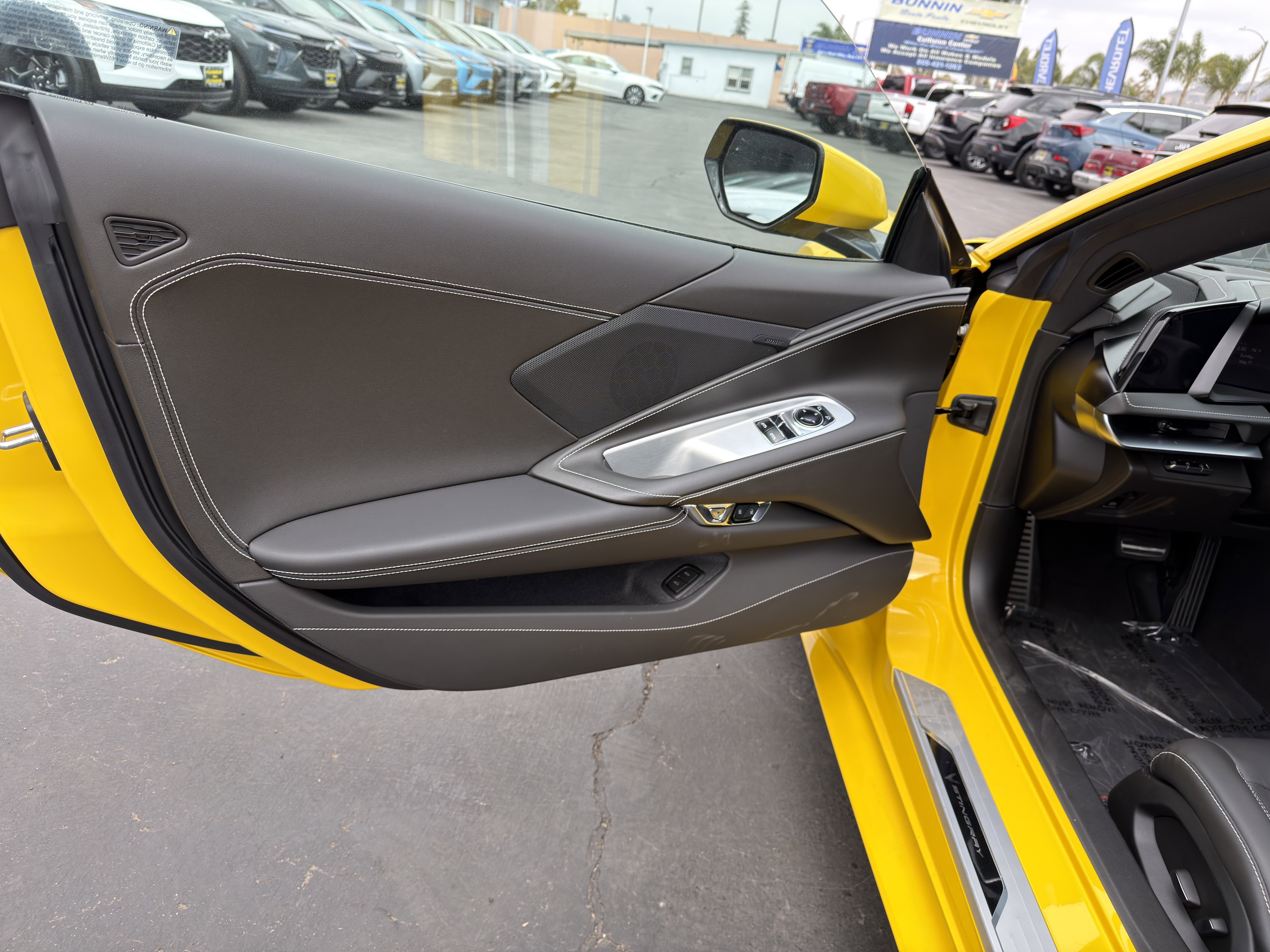 New 2026 Chevrolet Corvette Stingray Coupe w/ Z51 Performance Package RWD image 19