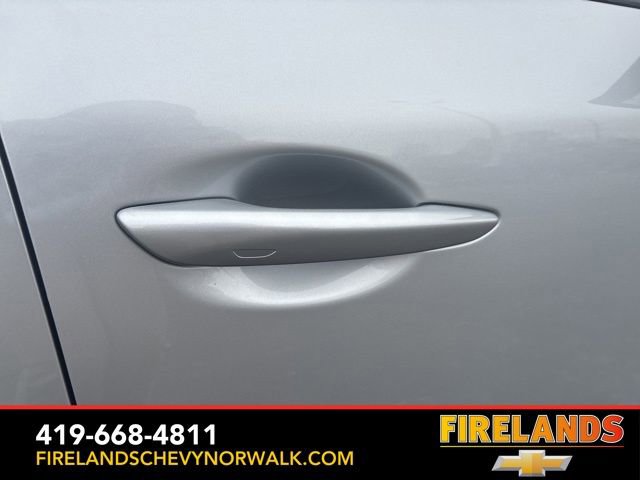 Used 2020 MAZDA MAZDA3 Sedan w/ Select Package image 12