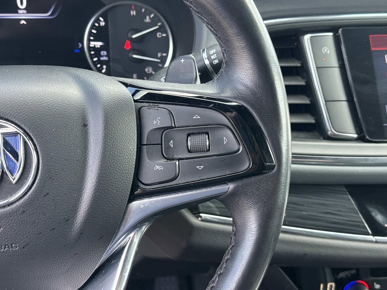 Used 2024 Buick Enclave Premium image 25