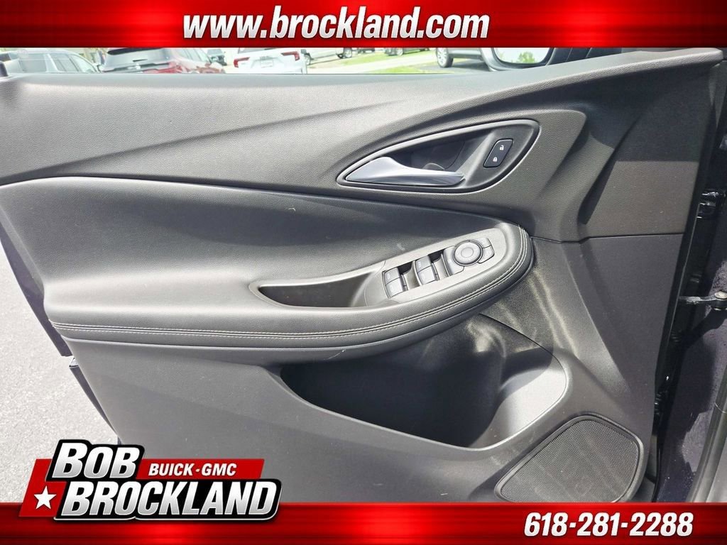 Used 2021 Buick Encore GX Preferred FWD image 34