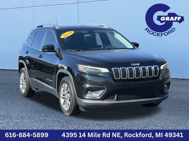 Used 2019 Jeep Cherokee Latitude Plus FWD image 1