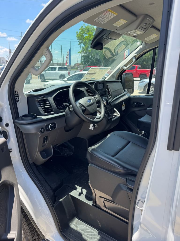 Used 2025 Ford Transit 150 Low Roof AWD image 10