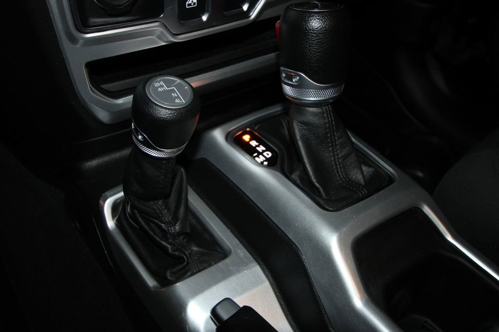 Used 2021 Jeep Wrangler Sport S image 14
