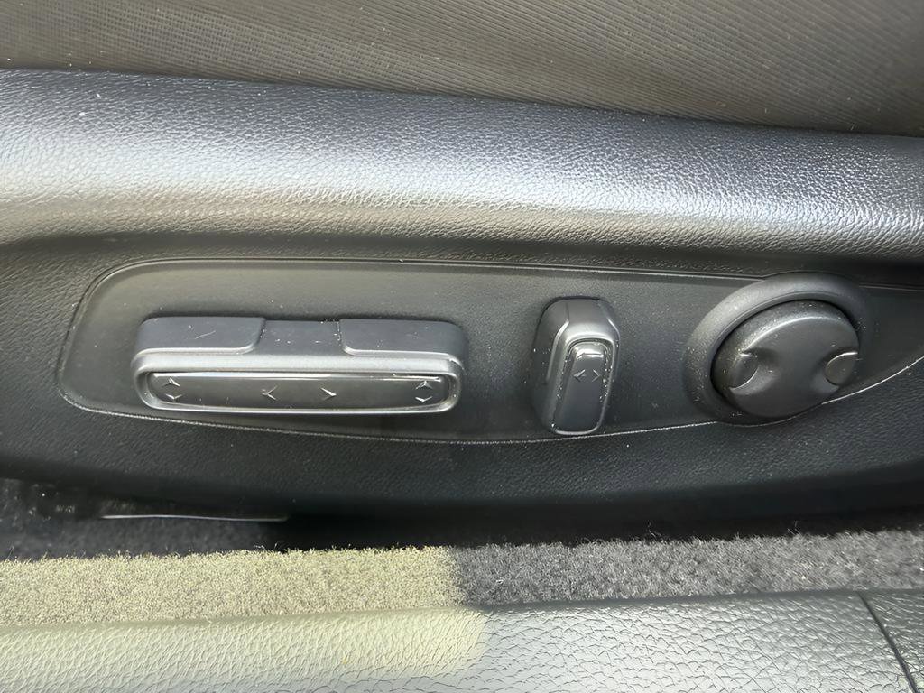 Certified 2023 Honda Accord EX image 10