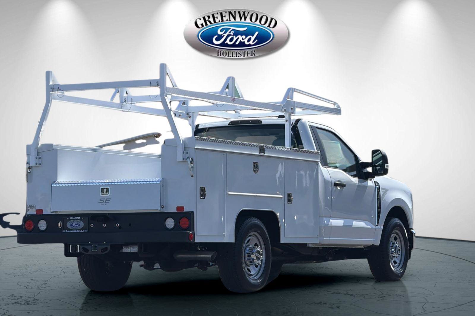 New 2026 Ford F350 XL w/ XL Chrome Package RWD image 4