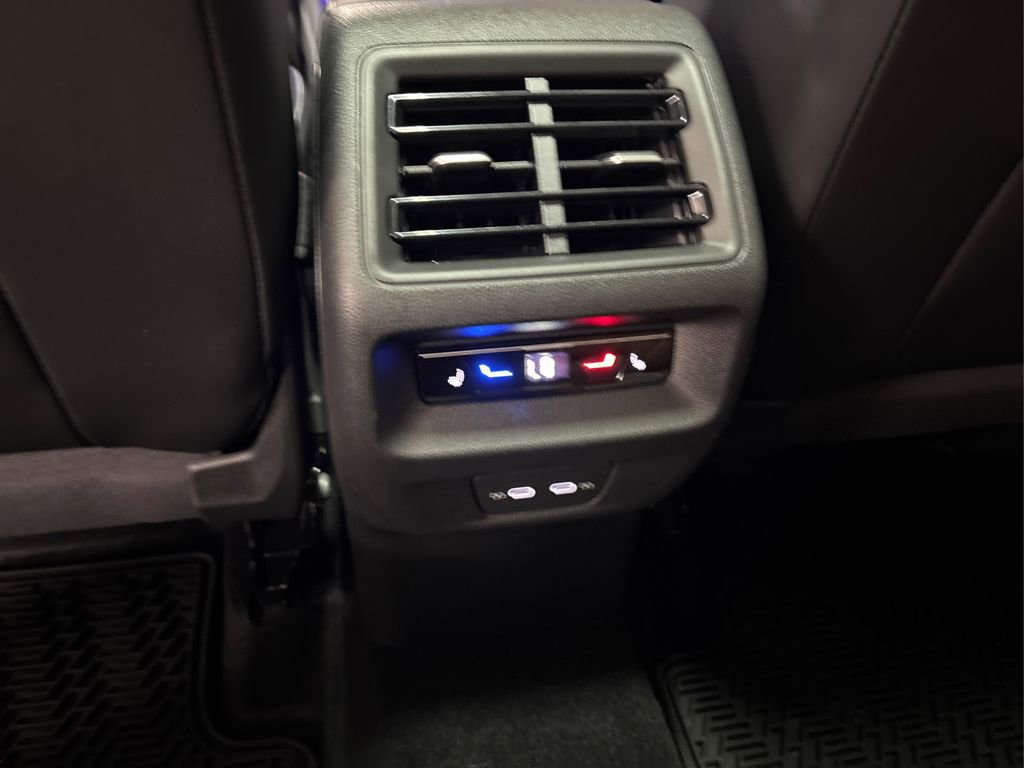 Used 2025 Volkswagen Tiguan SEL R-Line AWD/4WD image 37