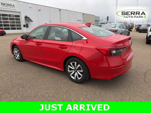 Used 2023 Honda Civic LX image 4