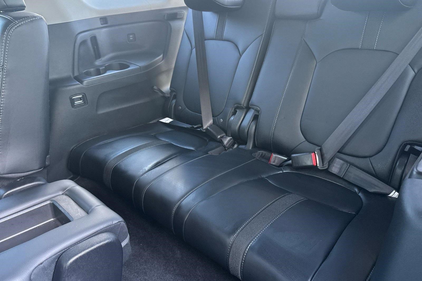 Certified 2025 Honda Pilot Touring image 33