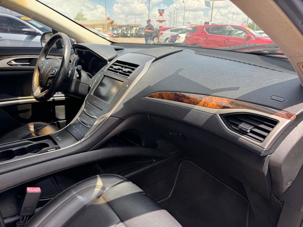 Used 2015 Lincoln MKZ FWD image 13