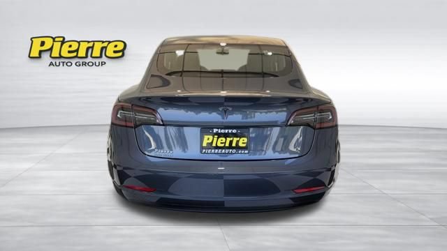 Used 2020 Tesla Model 3 Standard Range Plus RWD image 3
