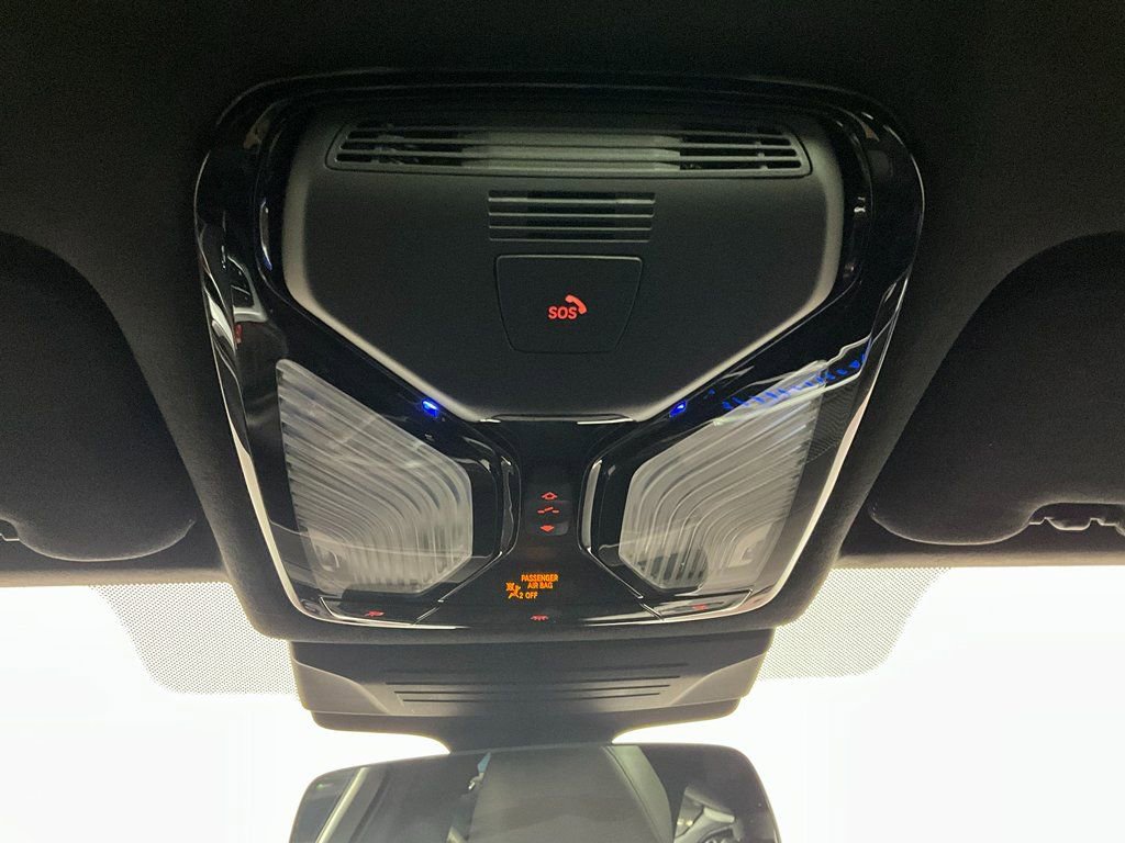 Used 2025 BMW X6 M Competition w/ Executive Package image 13