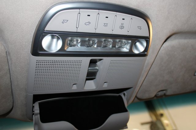 Used 2019 Genesis G90 3.3T Premium image 37