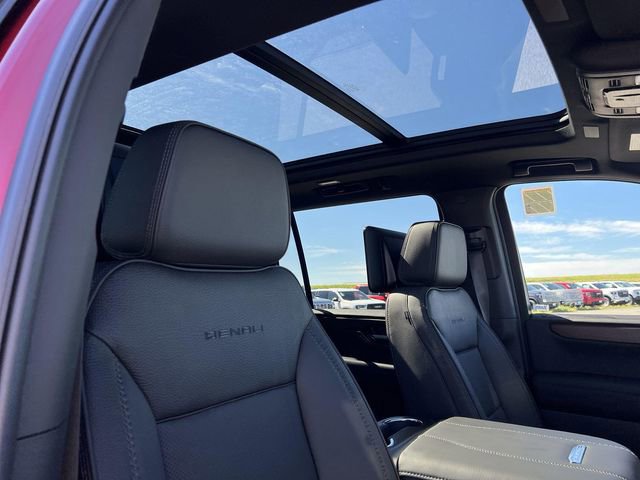 New 2026 GMC Yukon XL Denali w/ Denali Reserve Package image 35