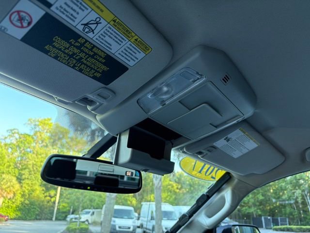 Used 2017 Toyota Tundra SR5 w/ SR5 Upgrade Package image 18