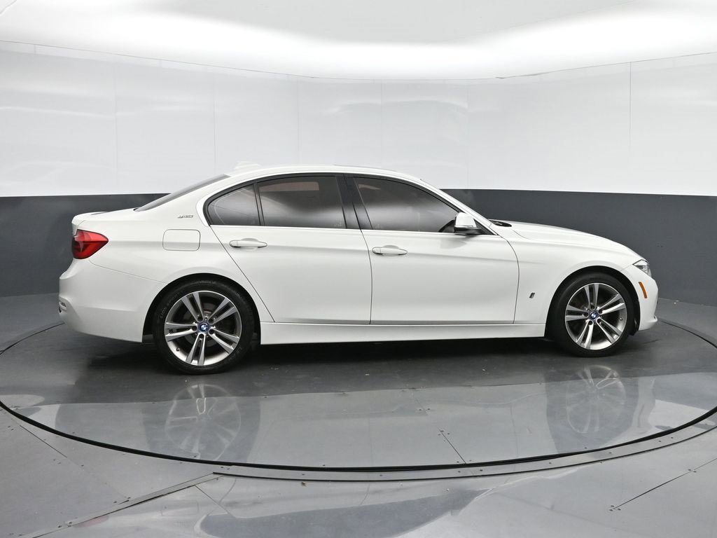 Used 2018 BMW 330e image 8