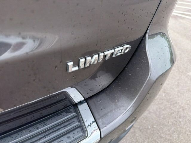Used 2016 Jeep Grand Cherokee Limited AWD/4WD image 9