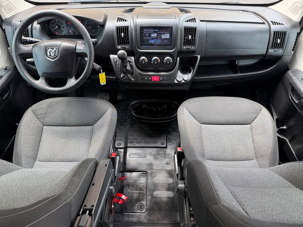 Used 2016 RAM ProMaster 2500 w/ Premium Appearance Group FWD image 16
