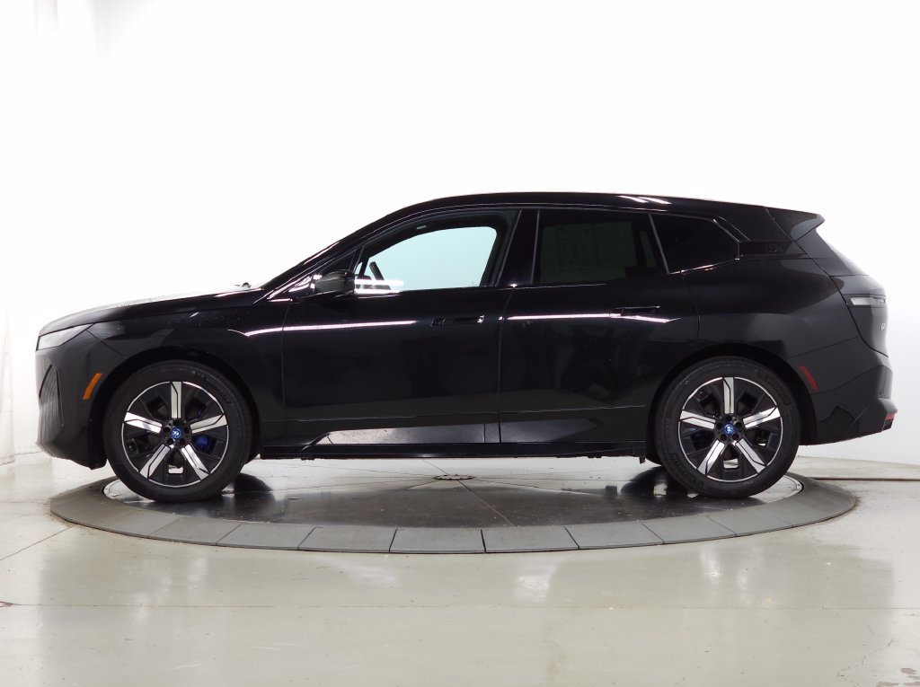 Certified 2024 BMW iX xDrive50 w/ Sport Package AWD/4WD image 6