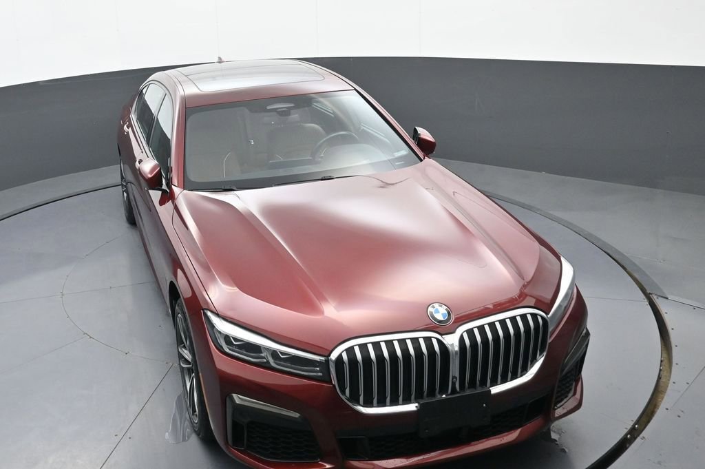 Used 2020 BMW 745e xDrive image 32