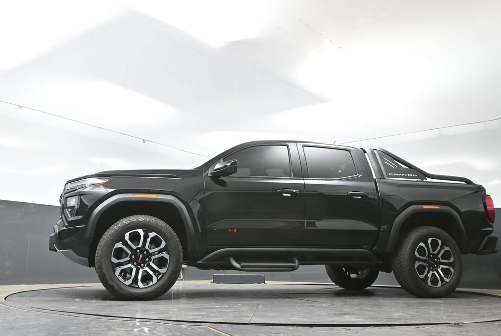 Used 2025 GMC Canyon AT4 w/ Nightfall Edition AWD/4WD image 54