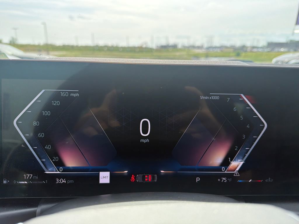 Used 2024 BMW 330i Sedan w/ Convenience Package image 17