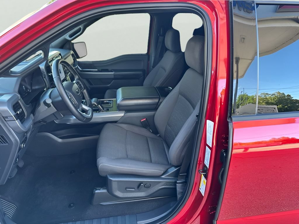 Used 2025 Ford F150 XLT w/ Equipment Group 302A MID AWD/4WD image 12