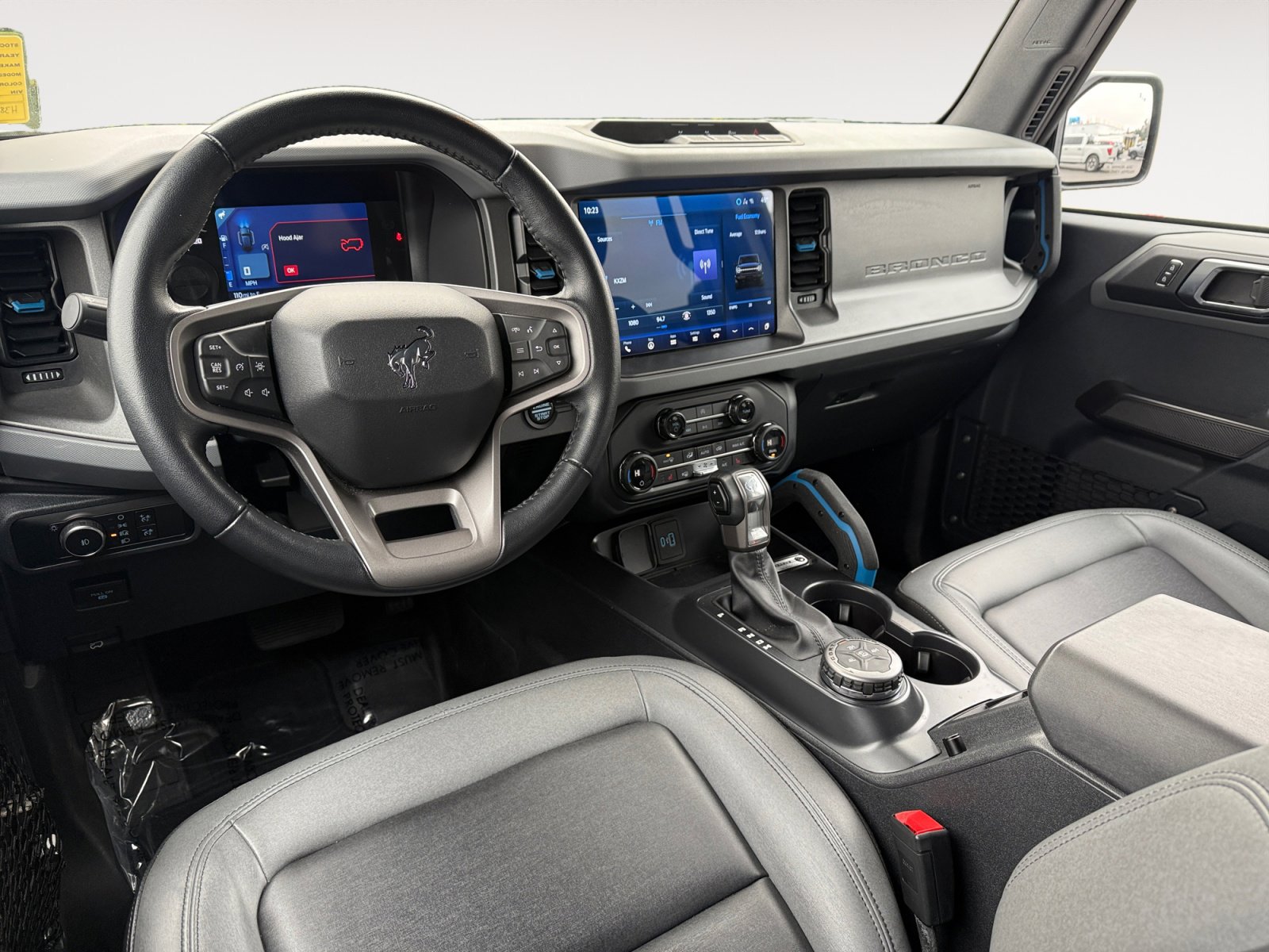 Used 2024 Ford Bronco Black Diamond image 15