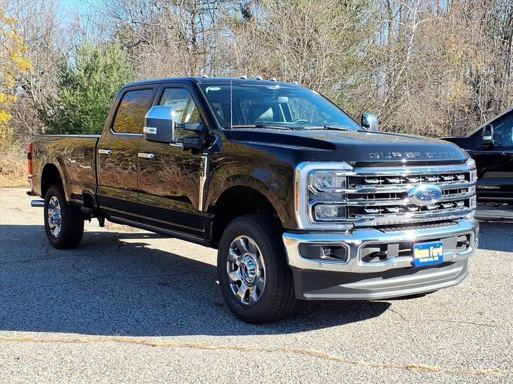 New 2026 Ford F350 Lariat w/ Lariat Ultimate Package