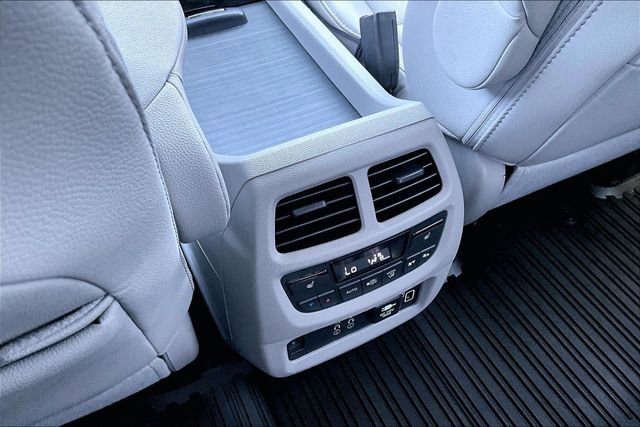 Used 2022 Honda Pilot Touring image 10